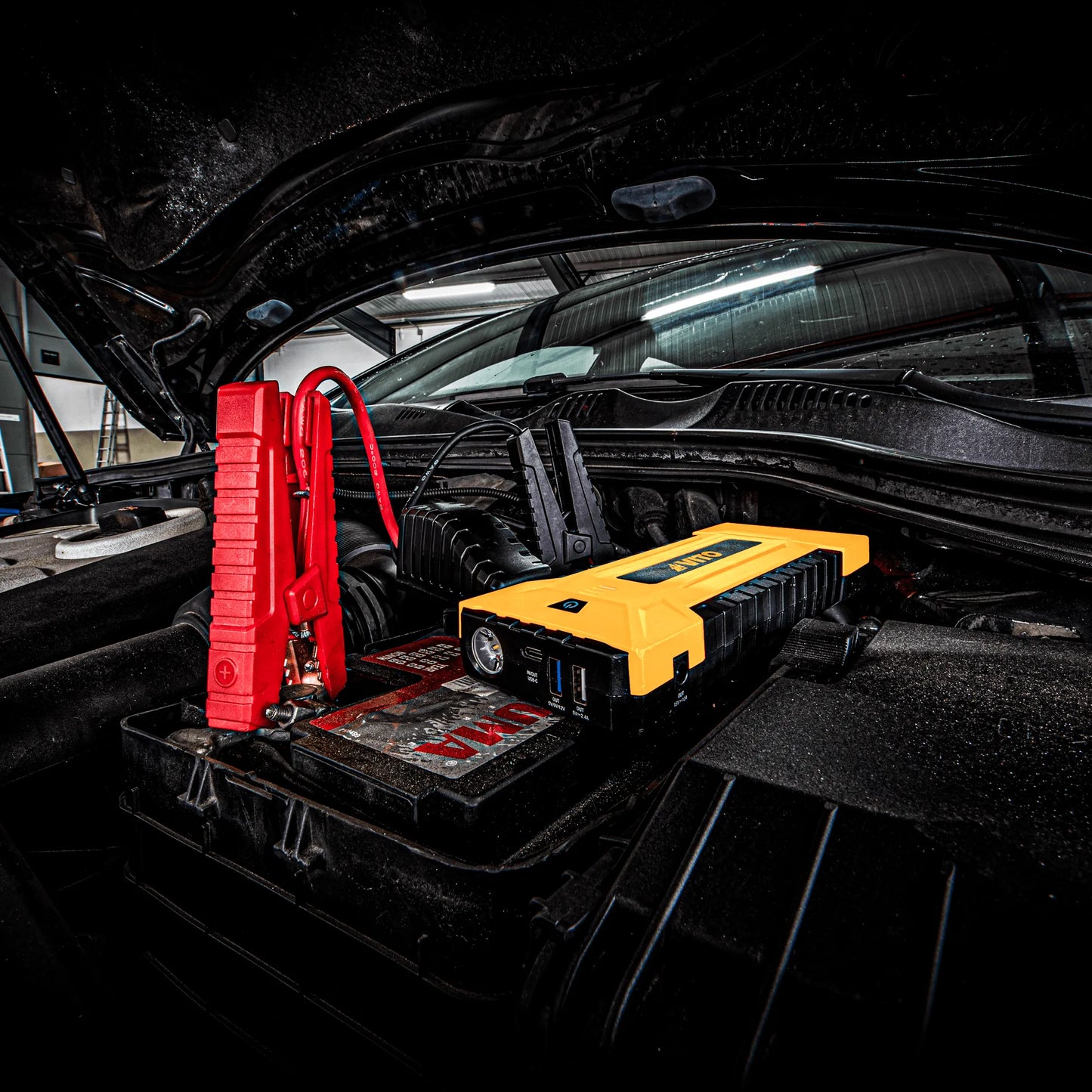 ARRANCADOR DE BATERÍA MULTIFUNCIÓN 13000 MAH